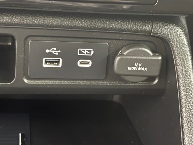 Used 2025 Black Honda Elite image 32