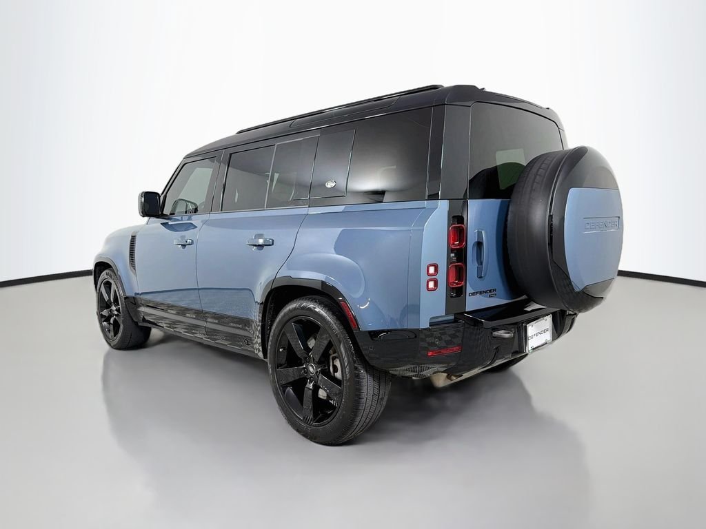 Certified Used 2023 Blue Land Rover X-Dynamic SE image 7