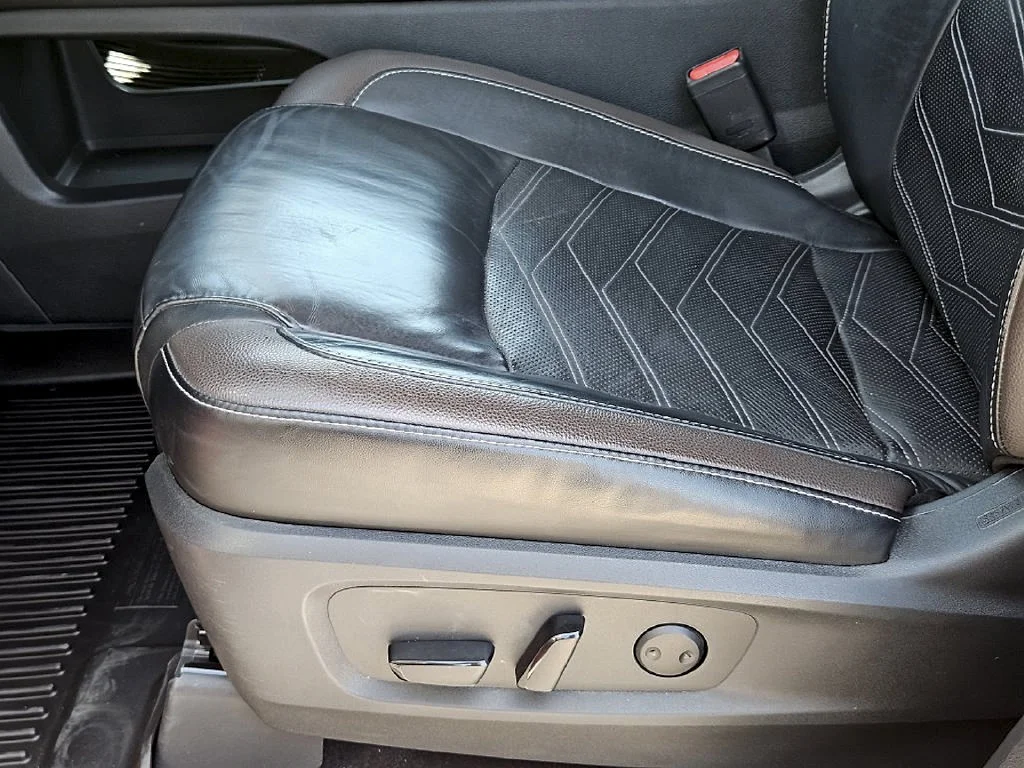 Certified Used 2023 Red Nissan Platinum image 24