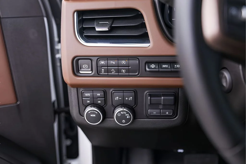 Used 2023 Beige Chevrolet High Country image 18
