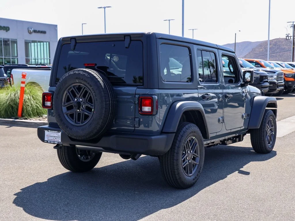 New 2026 Anvil Clear-Coat Exterior Paint Jeep Sport image 4
