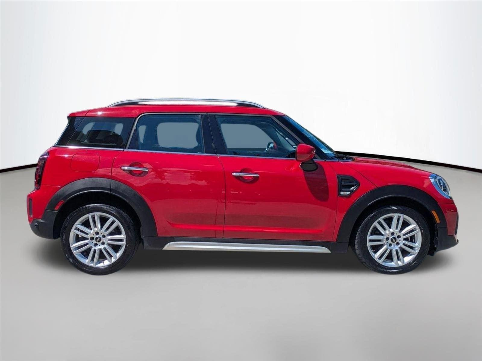 Used 2022 Chili Red MINI Cooper image 4