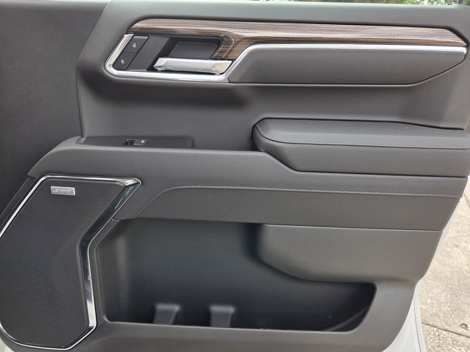 New 2026 Summit White Chevrolet LT Trail Boss image 15