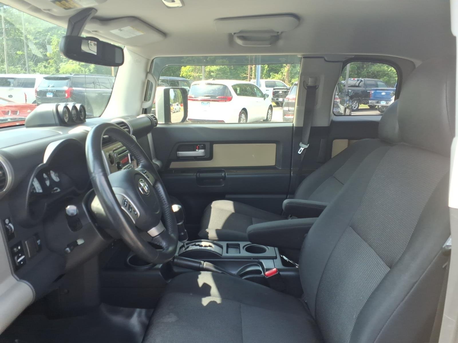 Used 2014 Quicksand Toyota Base image 9