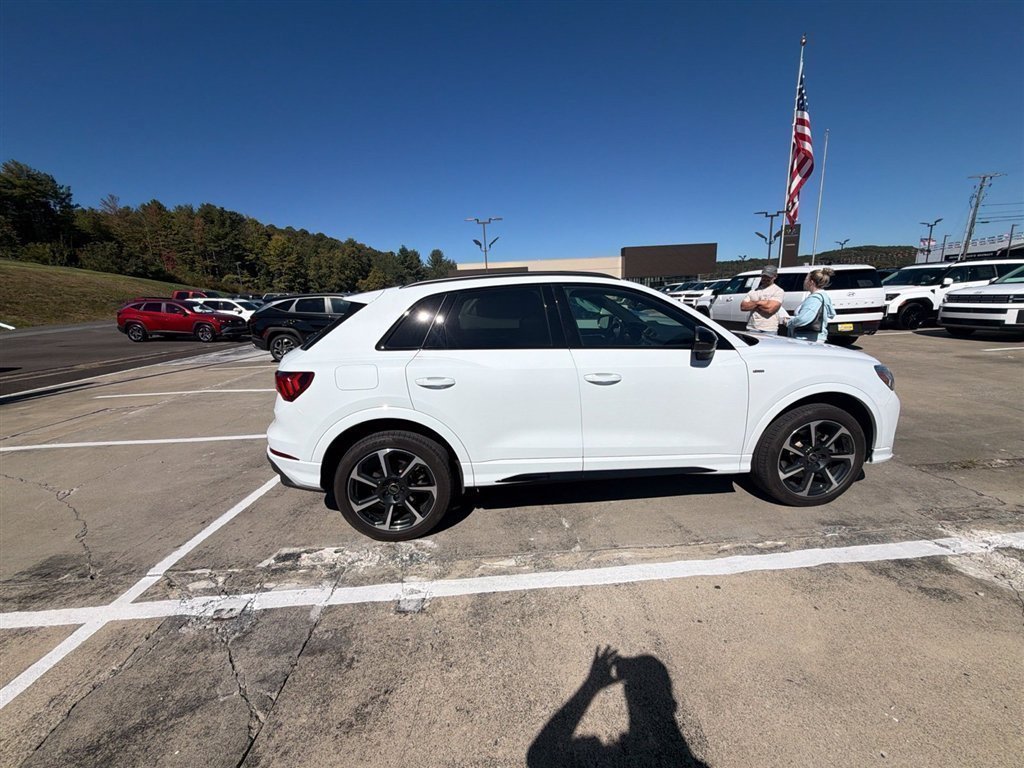 Used 2025 White Audi Premium Plus image 17