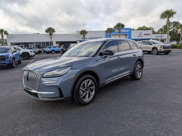 Used 2025 Whisper Blue Me Lincoln Premiere image 7