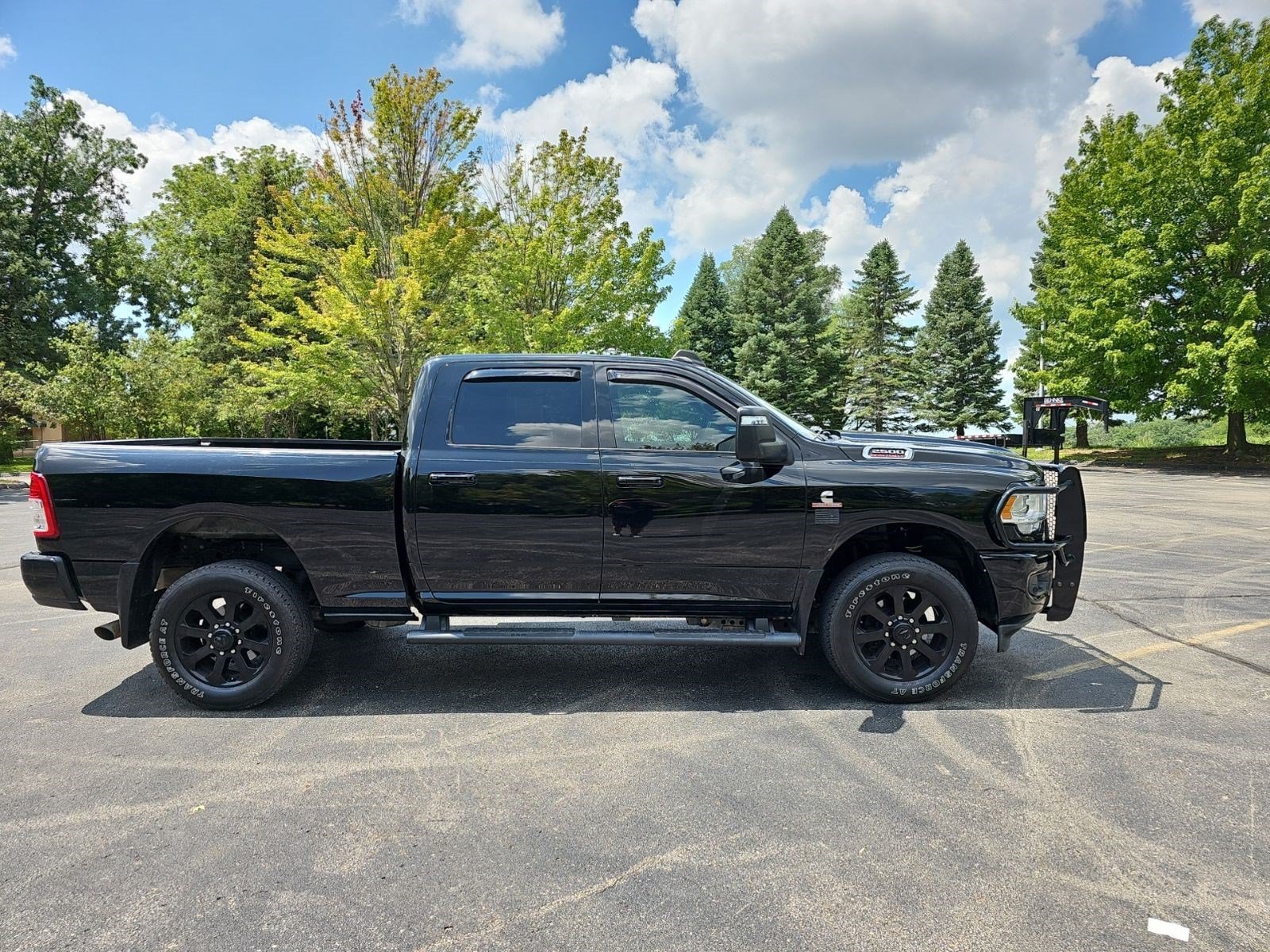 Certified Used 2023 Diamond Black Crystal Pearlcoat Ram Big Horn image 6