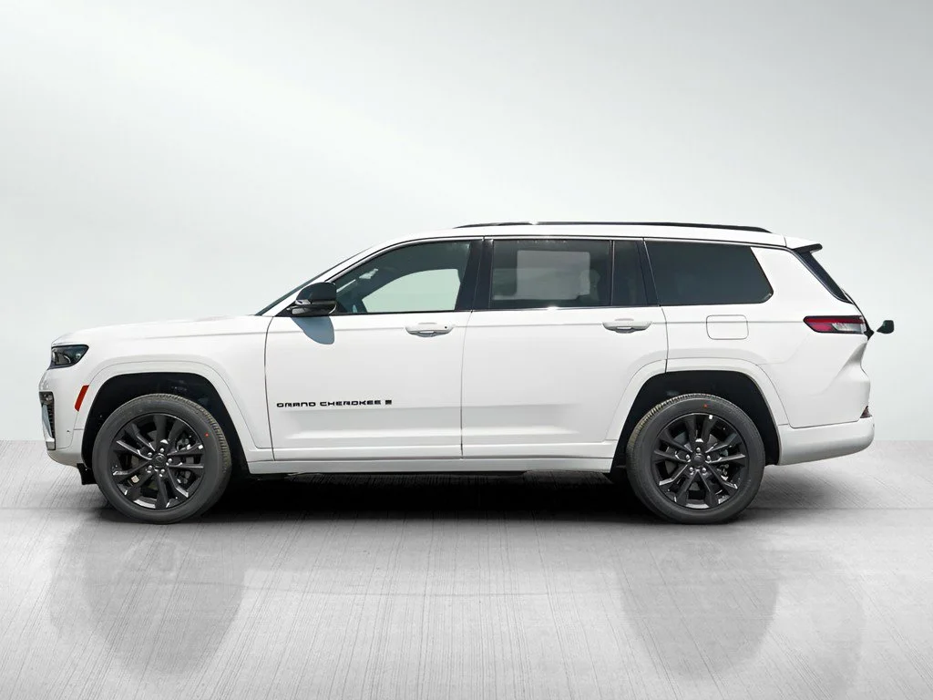 New 2026 Bright White Clearcoat Jeep Limited image 4