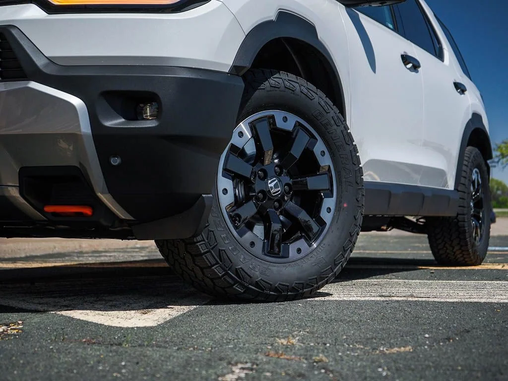 New 2026 Platinum White Pearl Honda TrailSport Elite image 6