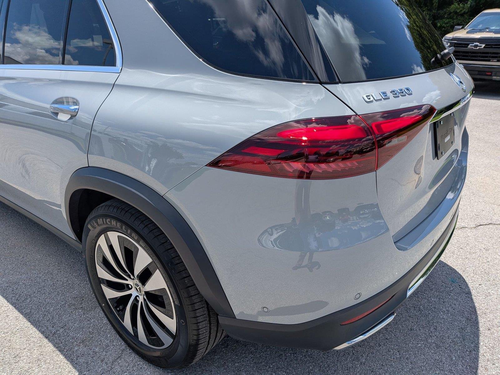Used 2024 MANUFAKTUR Alpine Grey Mercedes-Benz GLE 350 image 12
