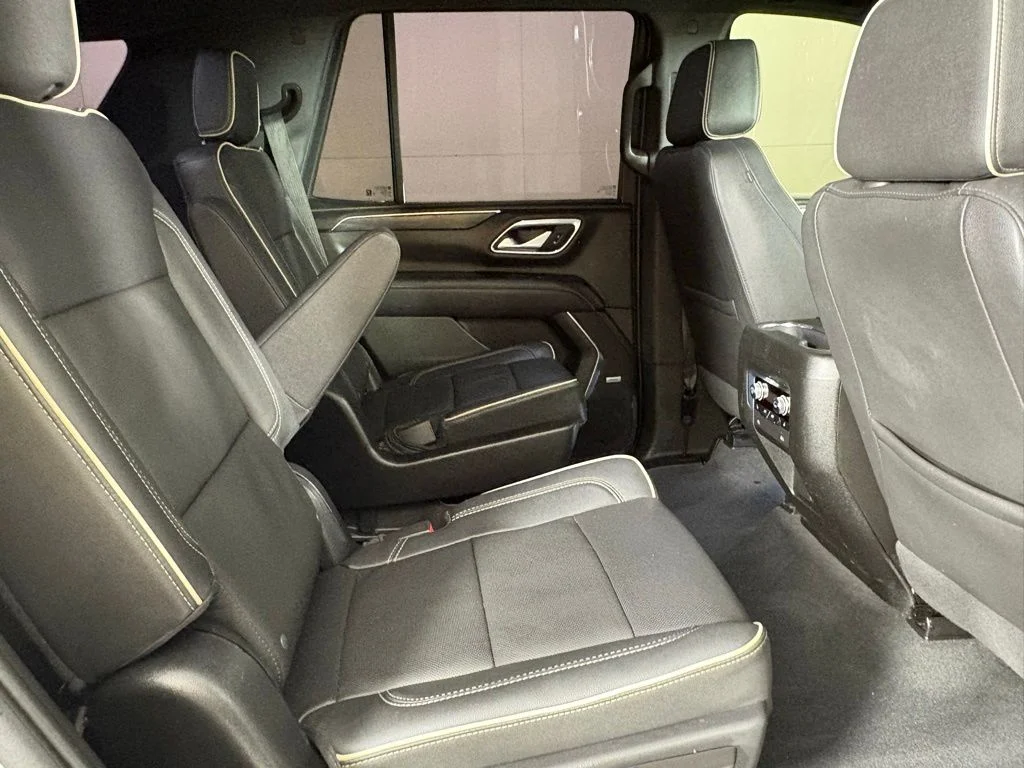Used 2022 Beige GMC SLT image 20