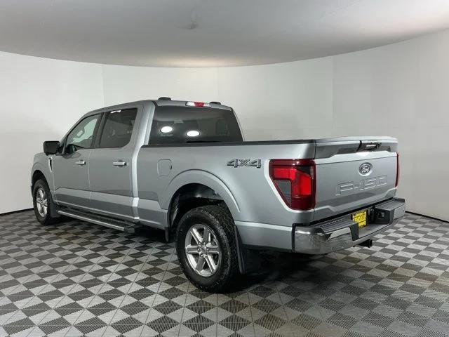 Used 2024  Ford XLT image 6