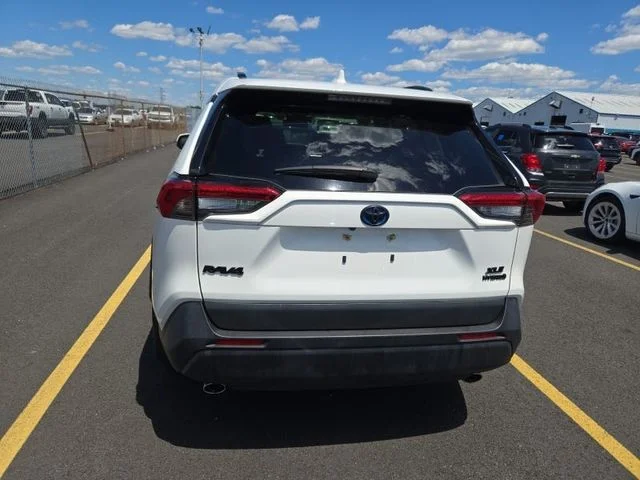 Used 2023 Ice Cap Toyota XLE image 5