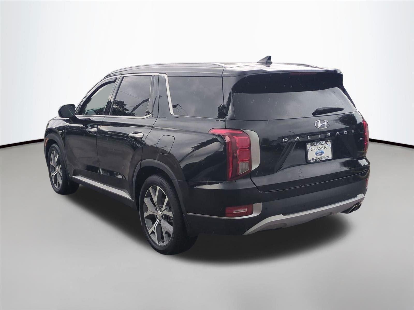 Used 2022 Abyss Black Pearl Hyundai SEL image 3