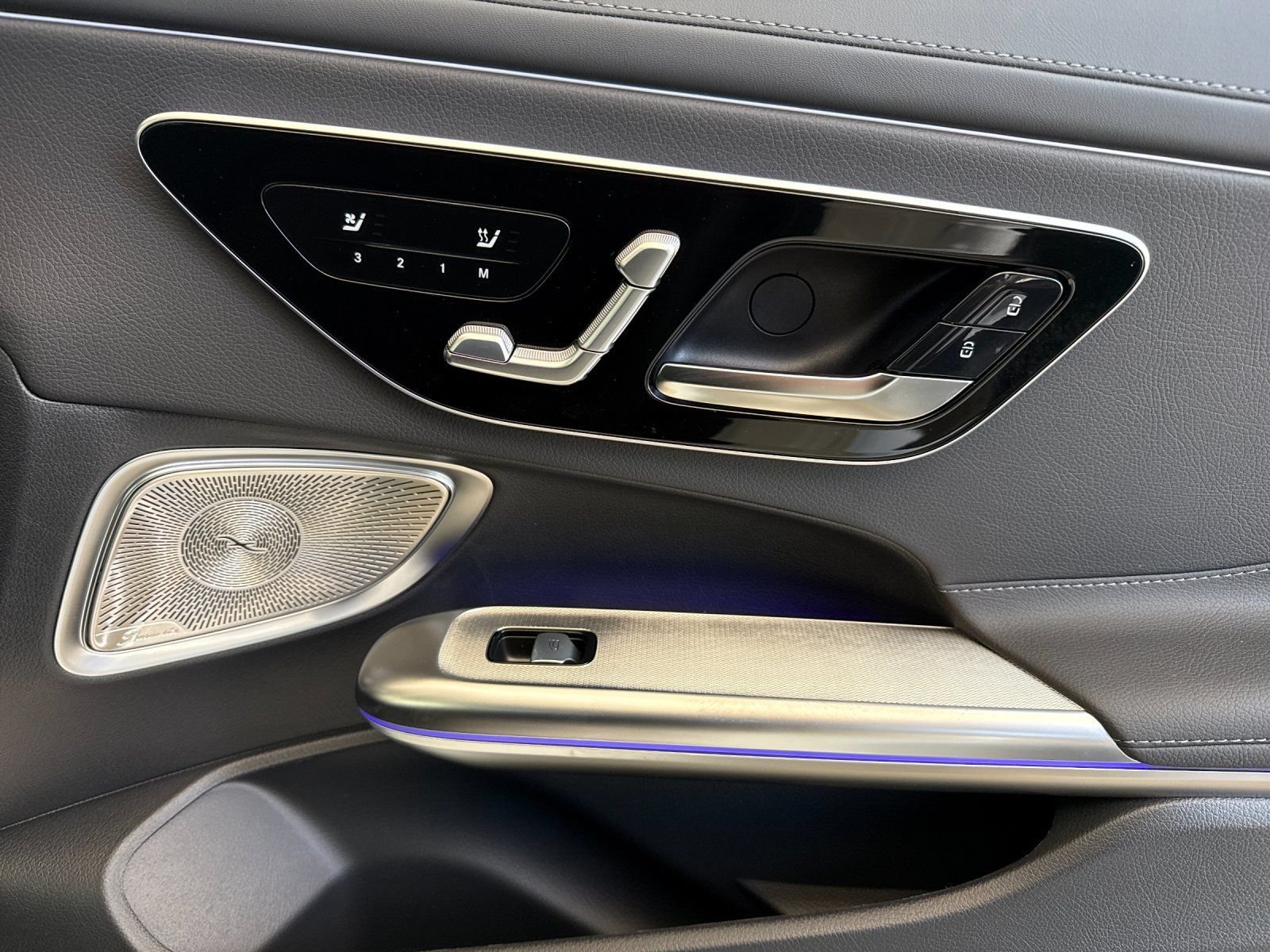 New 2026 Polar White Mercedes-Benz 300 image 18