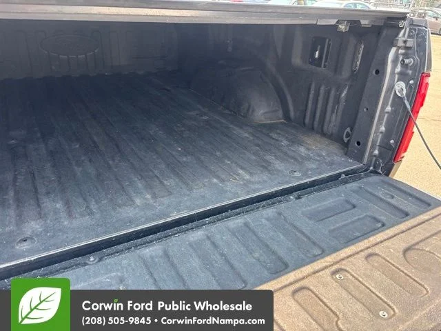 Used 2019 Gray Ford XLT image 32