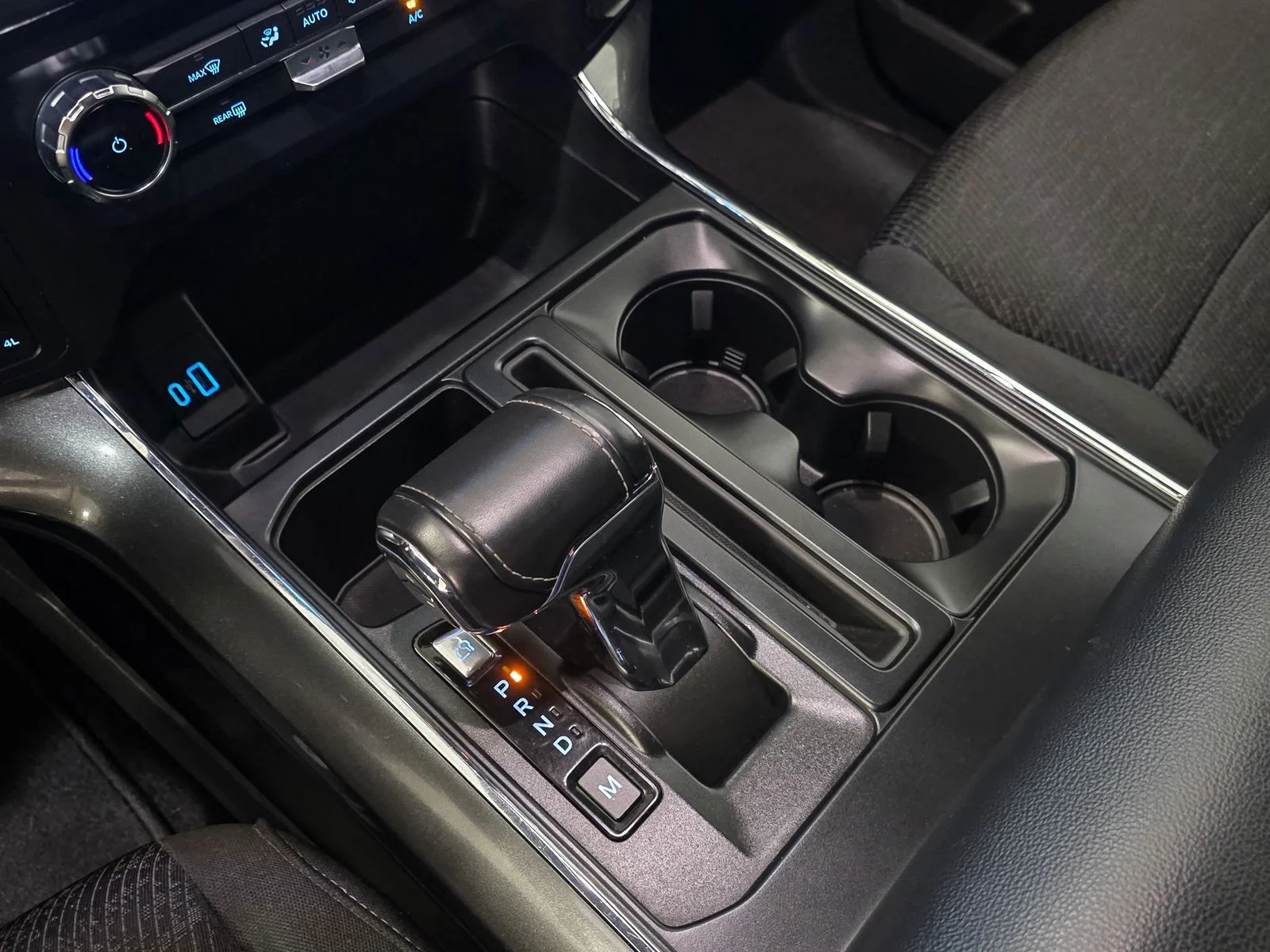 Used 2022 Silver Ford XLT image 30