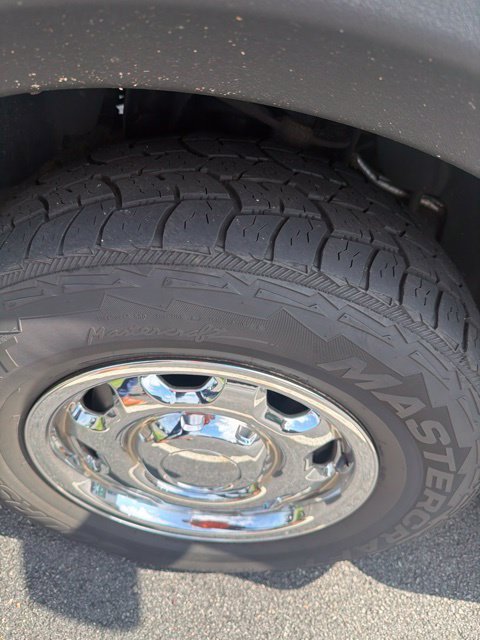 Used 2013 White Ford XL image 3
