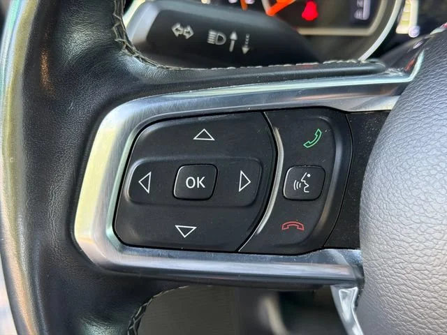 Used 2020 White Jeep Overland 4x4 image 24