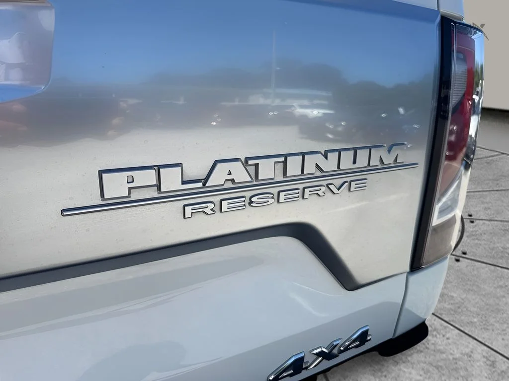 Used 2024 White Nissan Platinum Reserve image 20