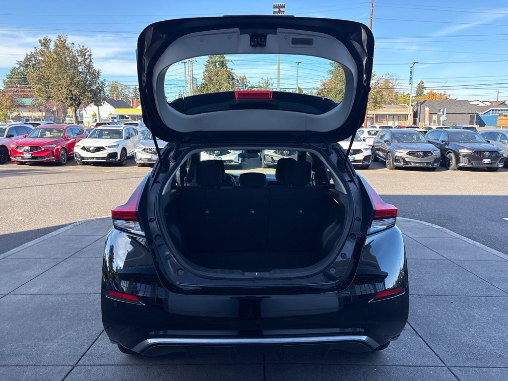 Used 2023 Super Black Nissan S image 9
