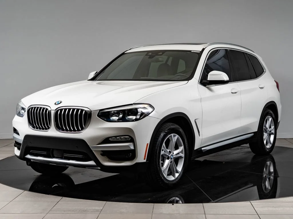 Used 2019 Alpine White BMW xDrive30i image 1