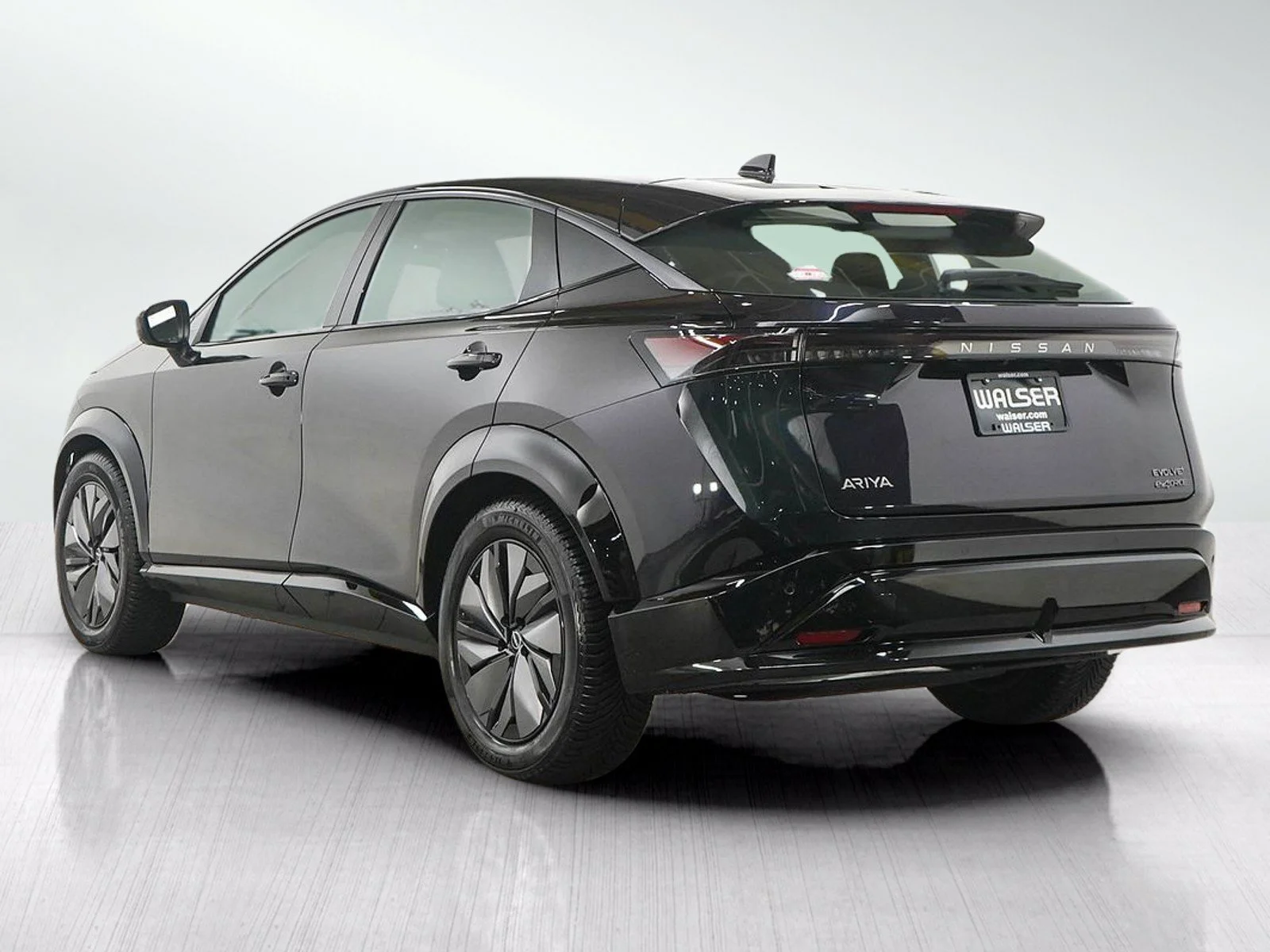 Used 2024 Northern Lights Metallic Nissan EVOLVE+ e-4ORCE image 3