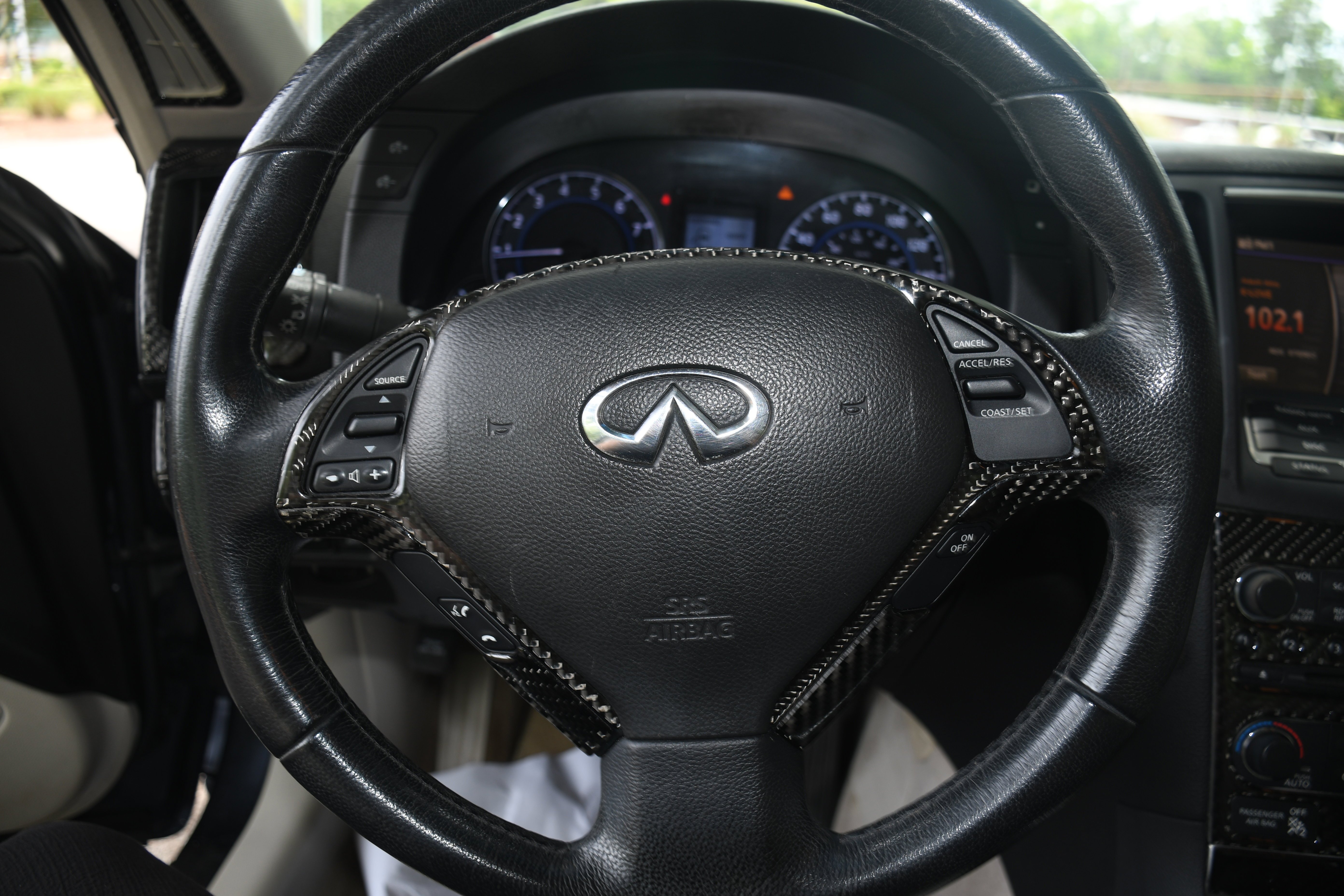 Used 2013 Blue INFINITI Journey image 15
