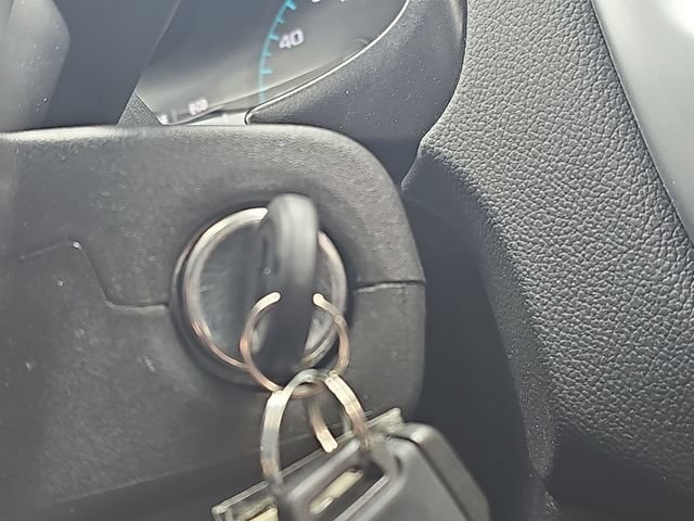 Used 2022 Summit White Chevrolet LT image 18