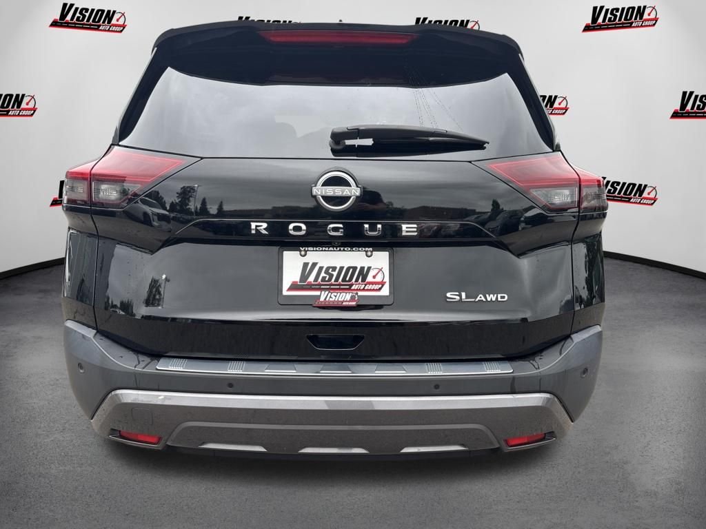 Used 2023 Black Nissan SL image 6