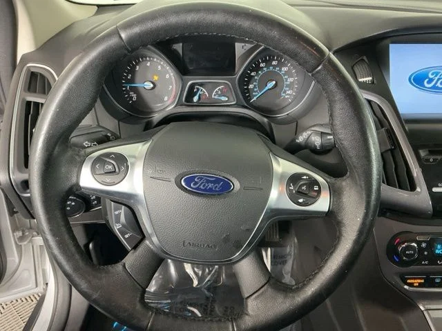 Used 2014 Silver Ford Titanium image 16