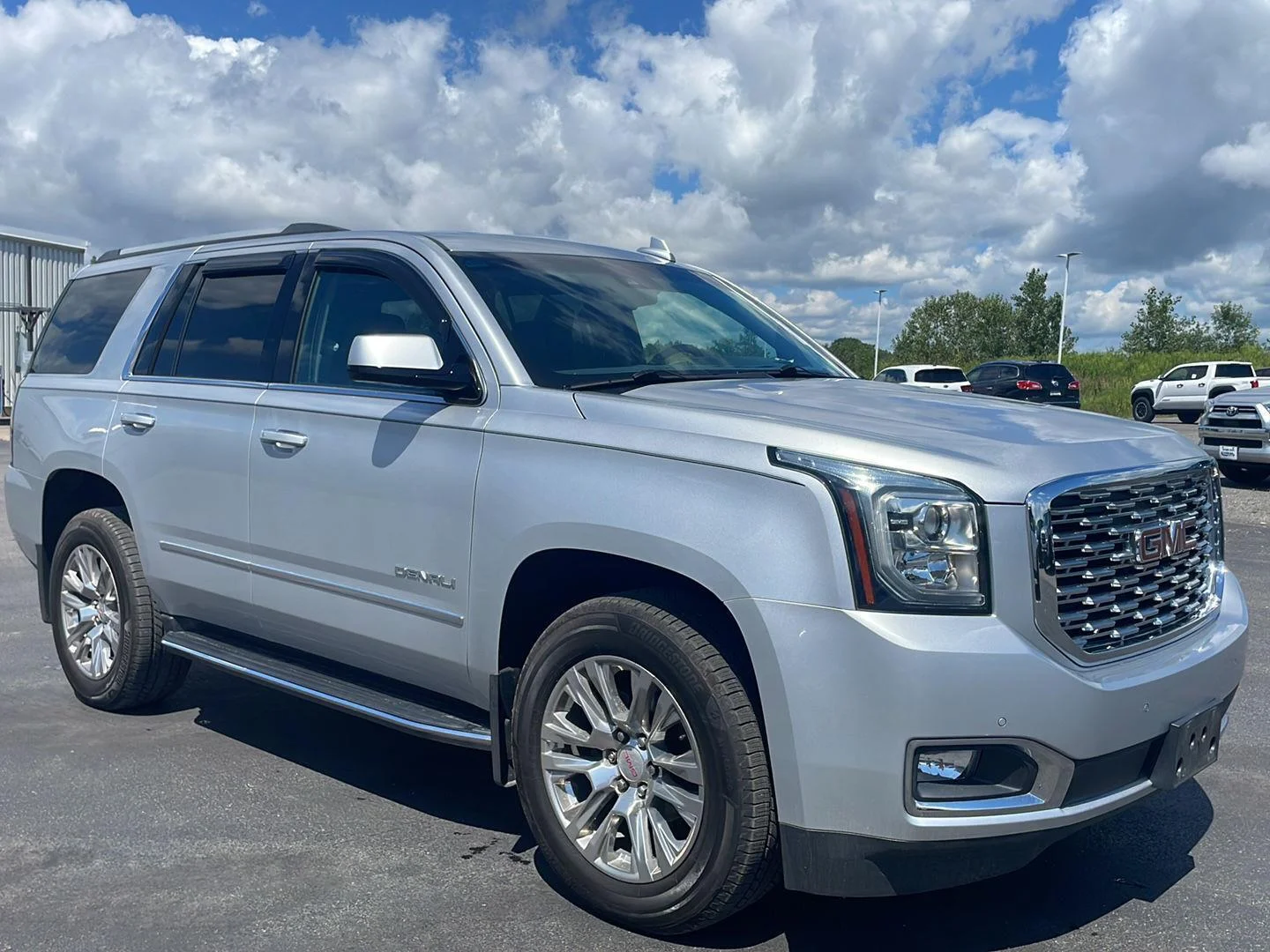 Used 2019 Quicksilver Metallic GMC Denali image 7