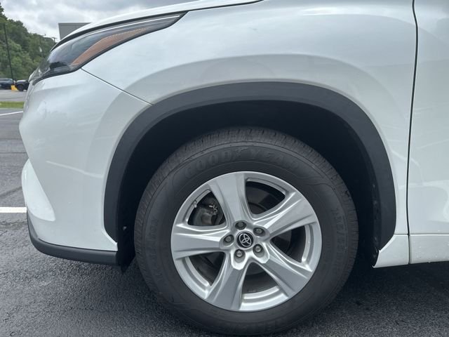 Used 2023 Beige Toyota LE image 20
