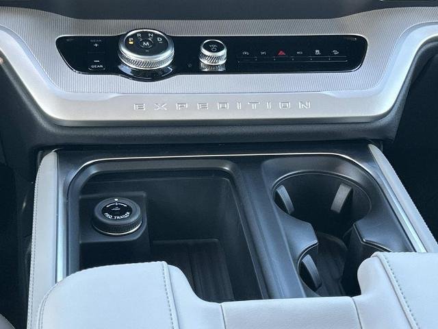 New 2027 Star White Metallic Tri-Coat Ford MAX Active image 15