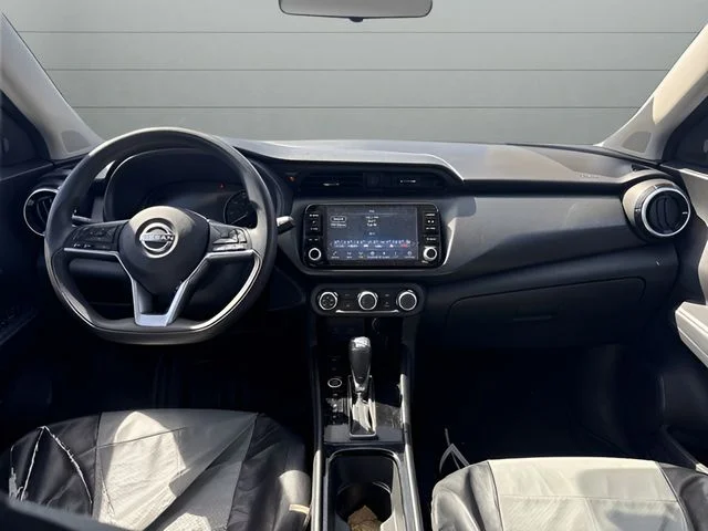 Used 2023 Gray Nissan SV image 11