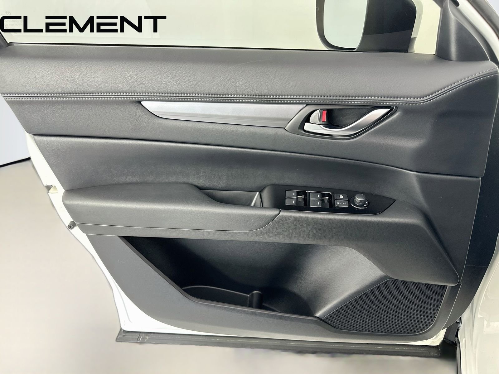 2023 Mazda CX-5 S Preferred package - Photo 28