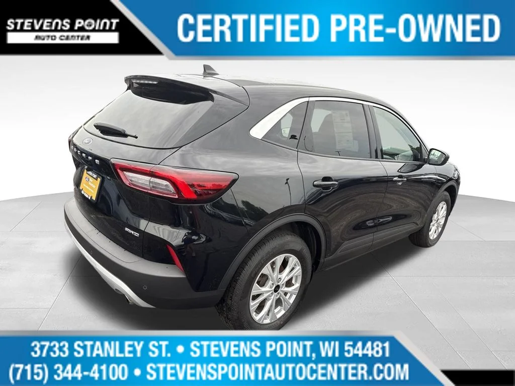 Used 2023 Agate Black Metallic Ford Active image 8