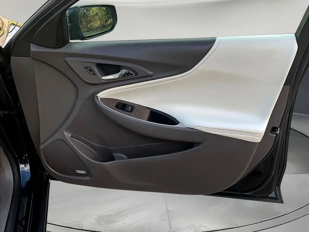 Used 2024 Black Chevrolet LT image 29