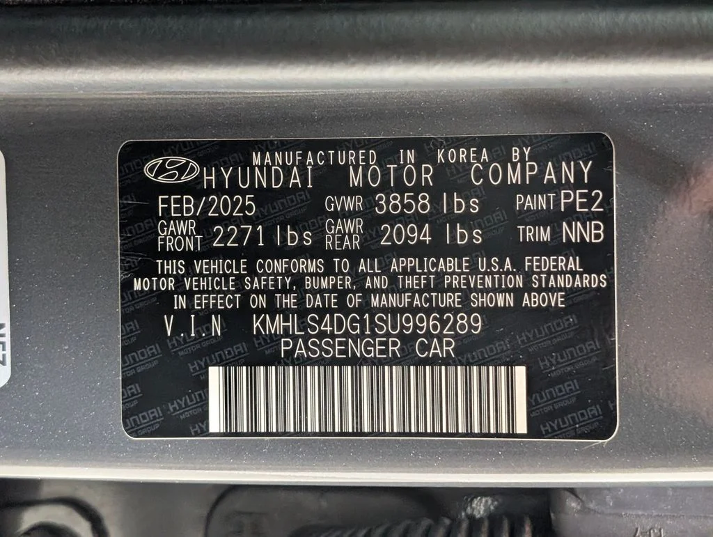 Certified Used 2025 Gray Hyundai SEL Convenience image 23