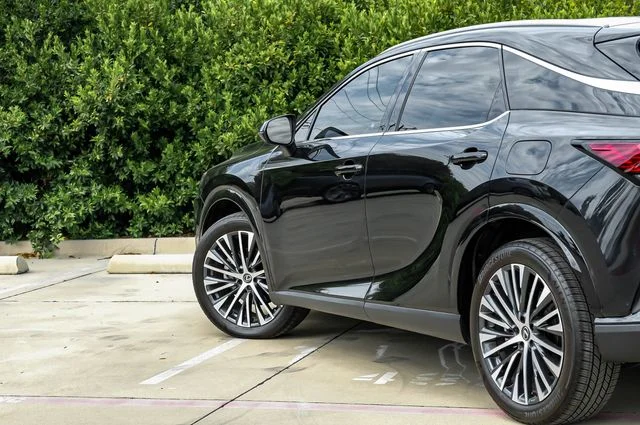 Used 2025 Black Lexus 350 Premium Plus image 14
