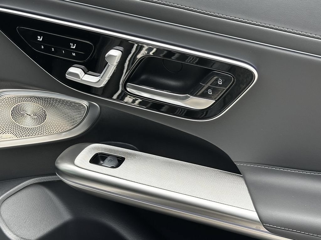 New 2026 MANUFAKTUR exclusive graphite grey magno Mercedes-Benz AMG® CLE 53 image 51