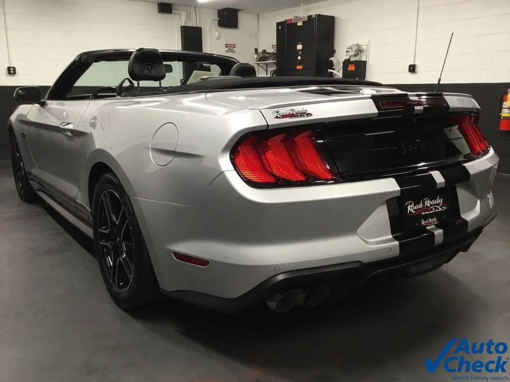Used 2019 Silver Ford GT Premium image 8