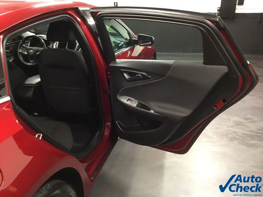 Used 2021 Red Chevrolet RS image 34