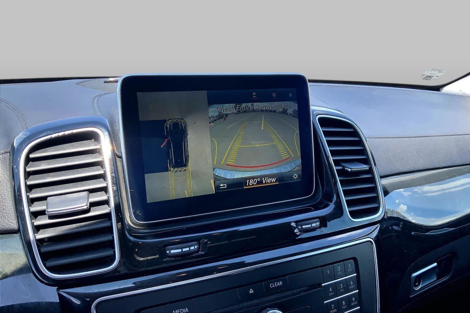 Used 2016 Polar White Mercedes-Benz GLE 400 image 27