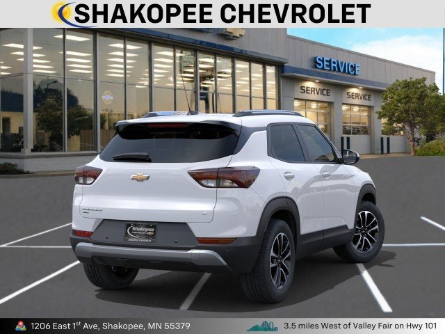 New 2026 Summit White Chevrolet LT image 4