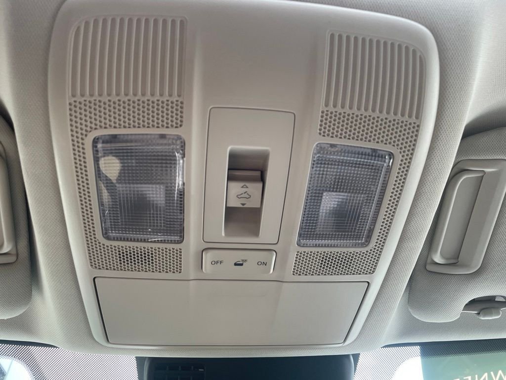 Used 2025 Rhodium White Metallic Mazda 2.5 S Carbon Edition image 30