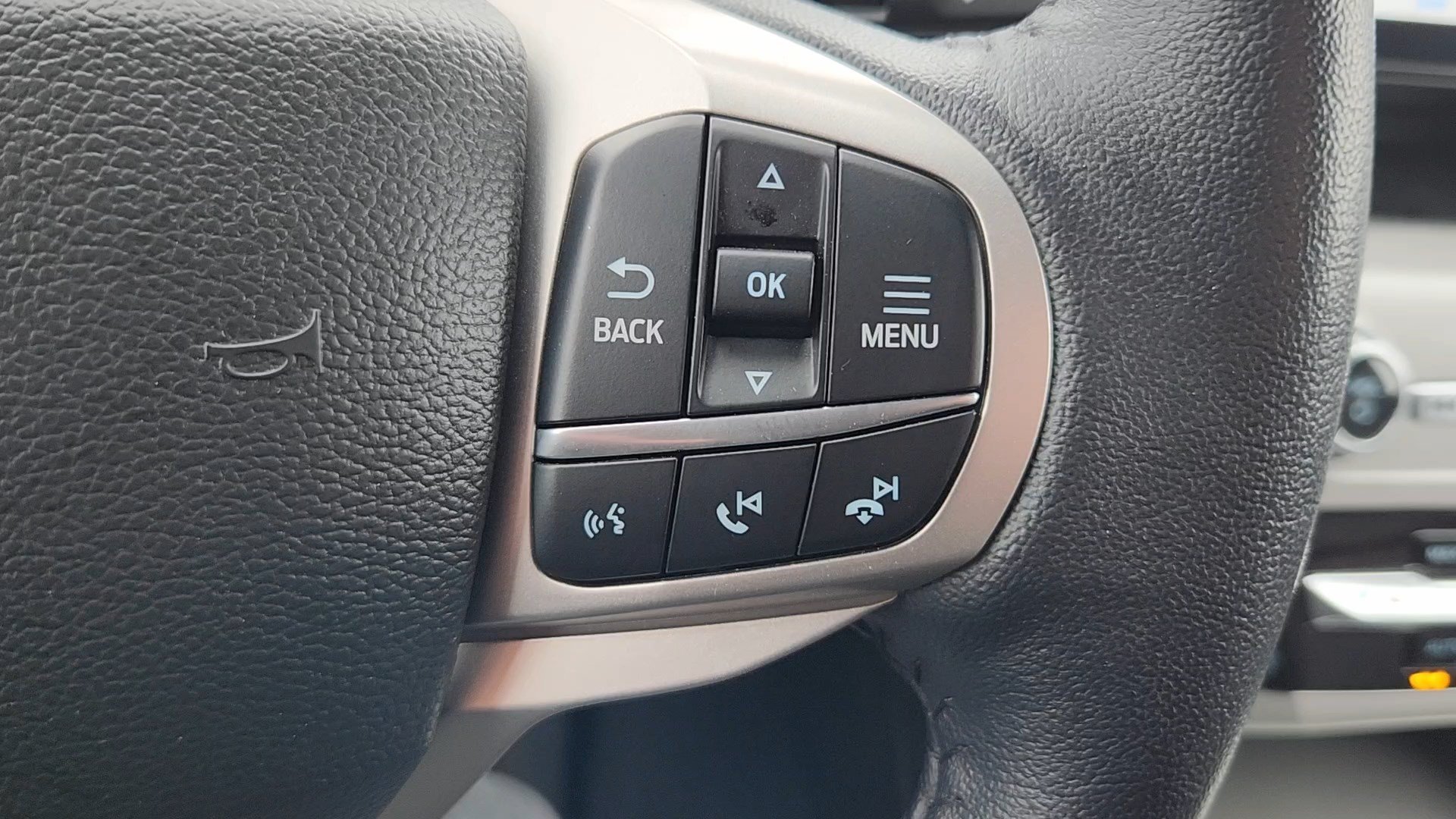 Used 2023 Iconic Silver Metallic Ford XLT image 12