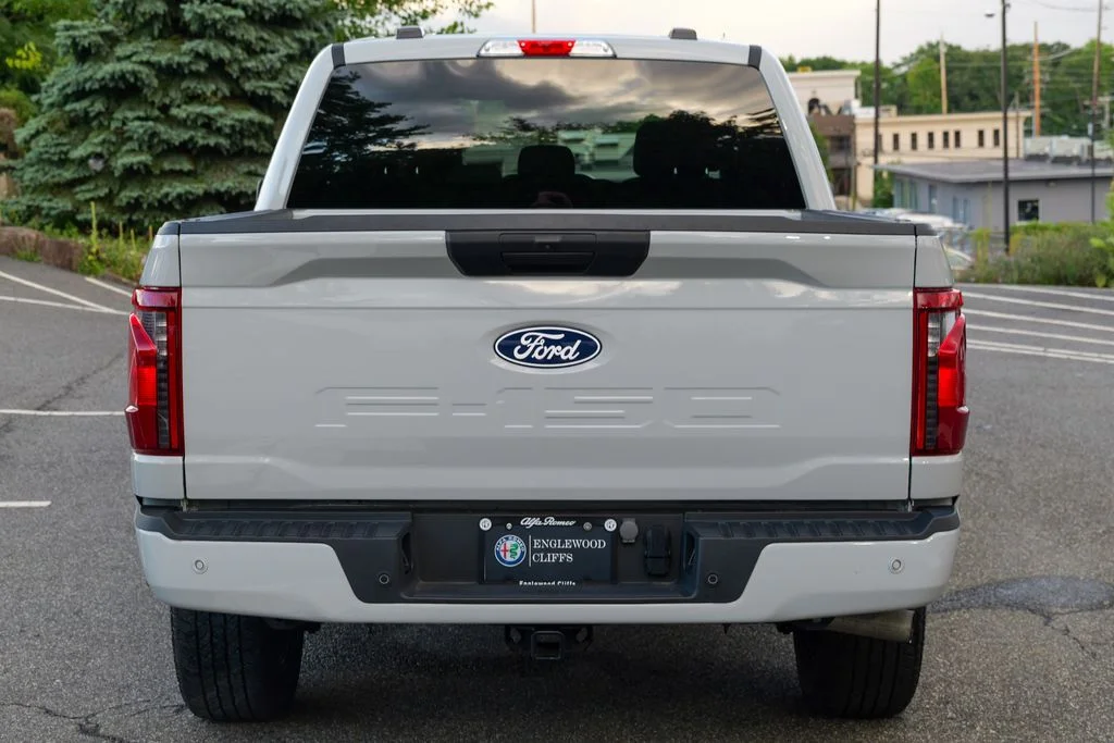 Used 2024 Avalanche Ford STX image 6