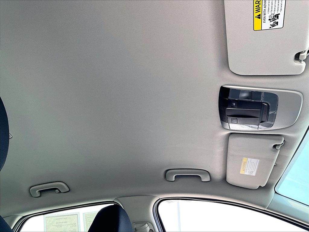 Used 2024 Silver Kia LXS image 22