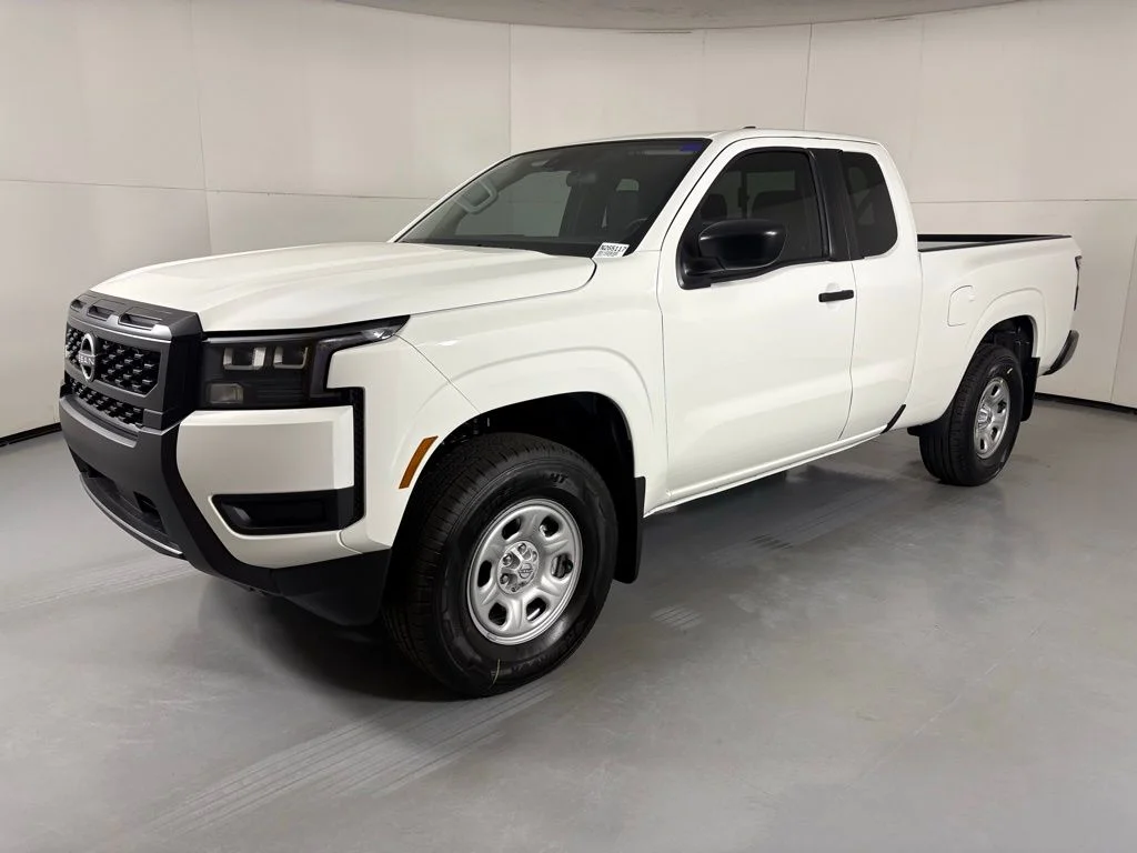 New 2026 Glacier White Nissan King Cab® S image 4